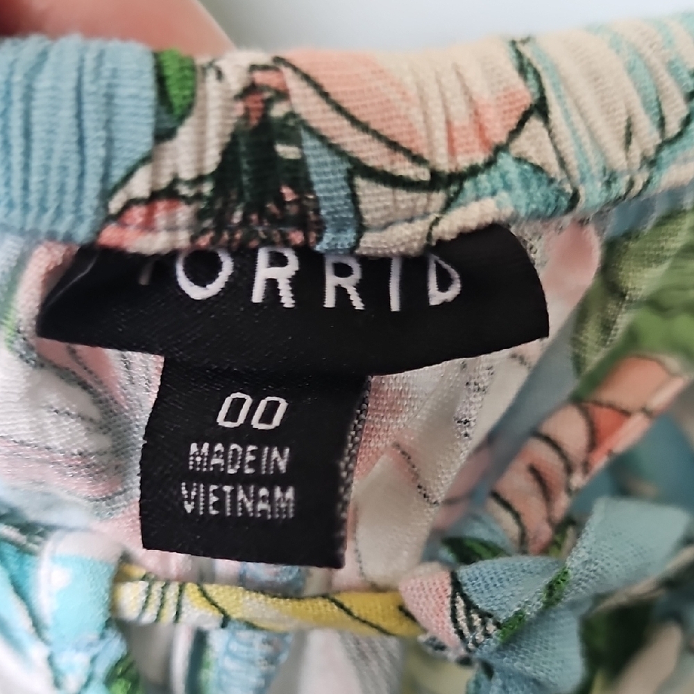 Torrid Summer Vacation Light Blue Floral Off The Shoulder Blouse XL - Picture 3 of 9